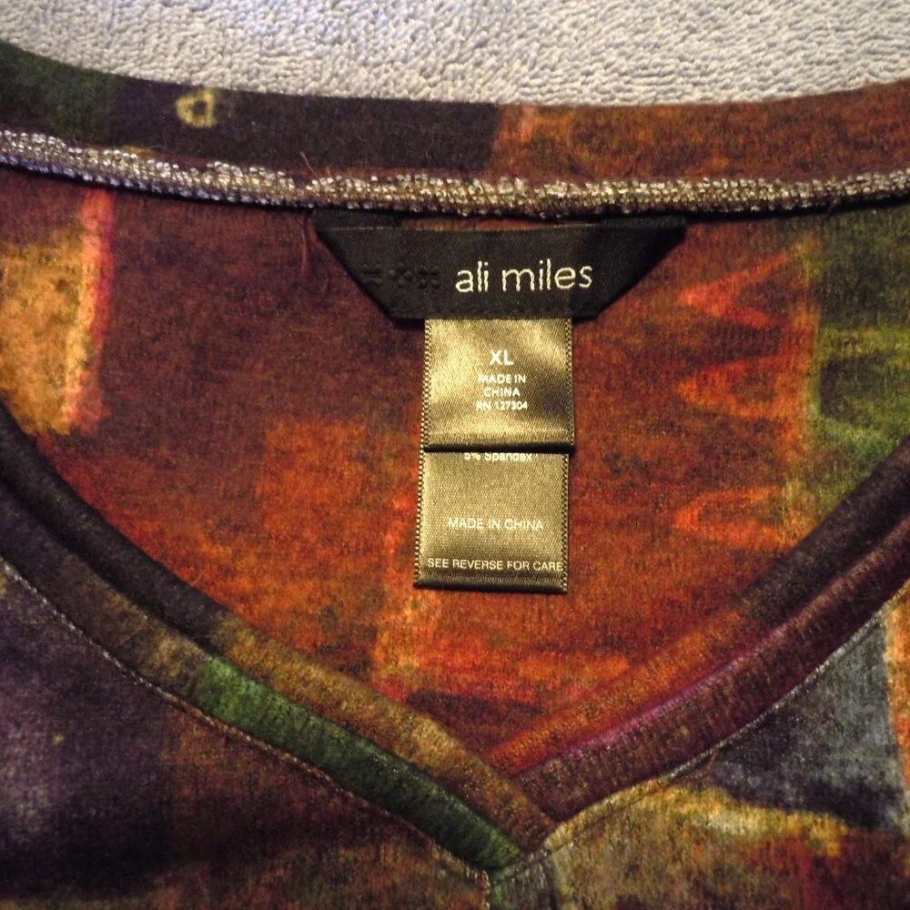 Ali Miles Multicolor Stained Glass Abstract Colors Long Sleeve V-Neck  XL - Picture 4 of 7